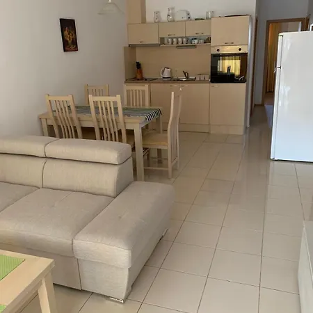 Harmony Hills Tomovi H15 Rogachevo