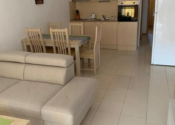 Harmony Hills Tomovi H15 Rogachevo